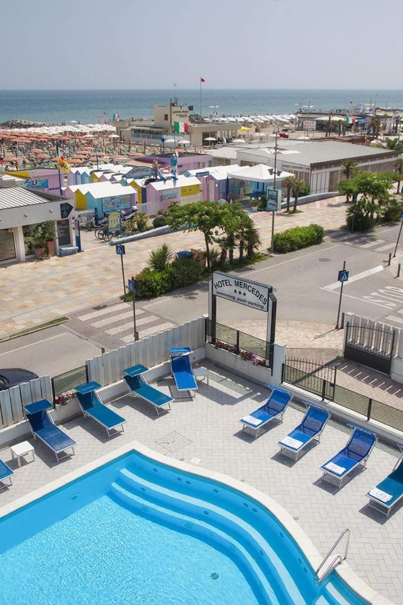 Hotel Mercedes Misano Adriatico Exterior foto