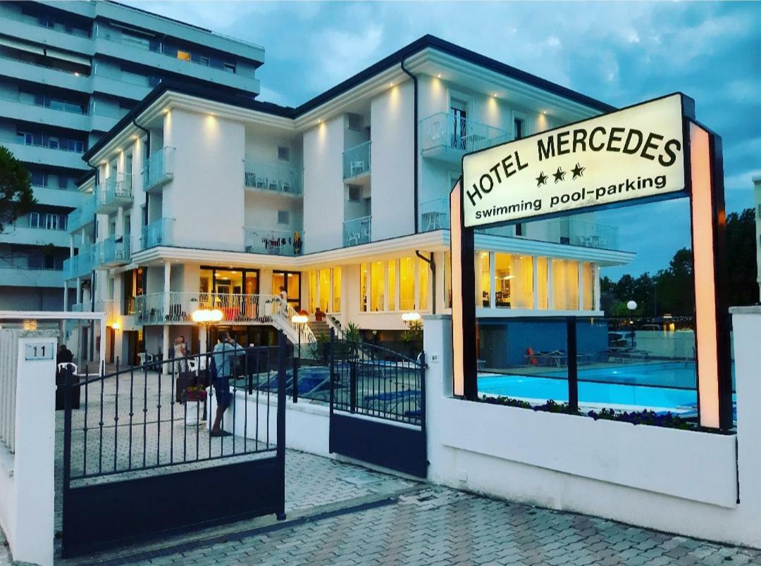 Hotel Mercedes Misano Adriatico Exterior foto